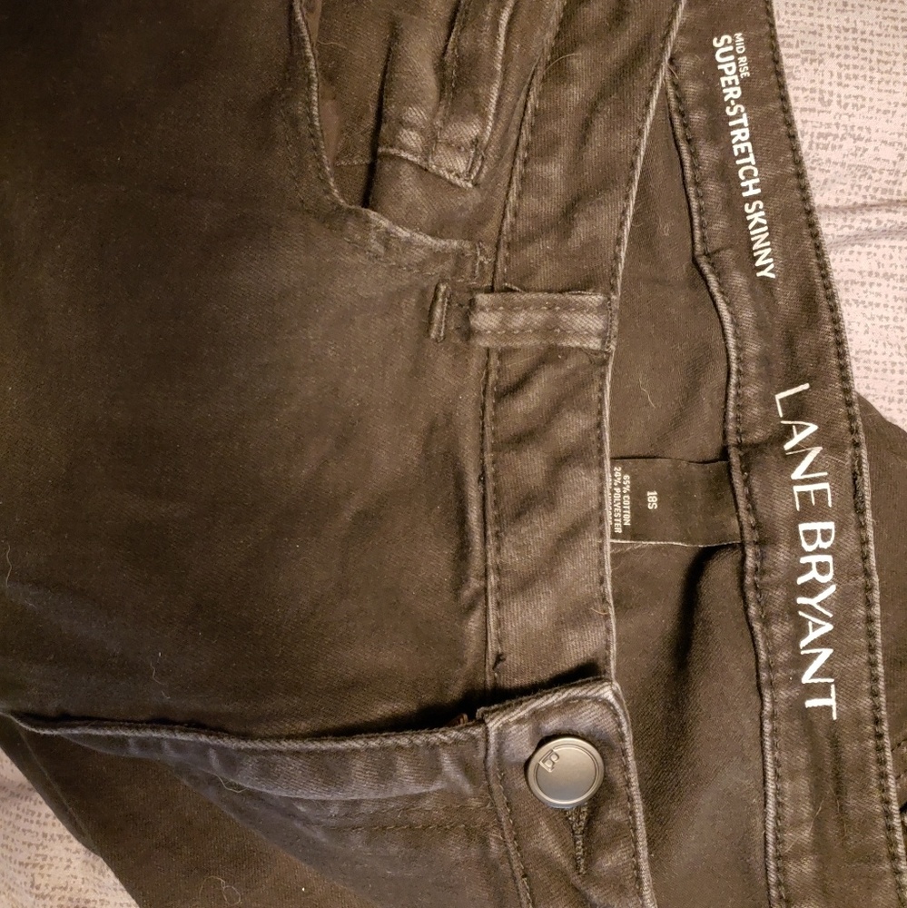 Lane Bryant mid rise super stretch skinny jeans 18